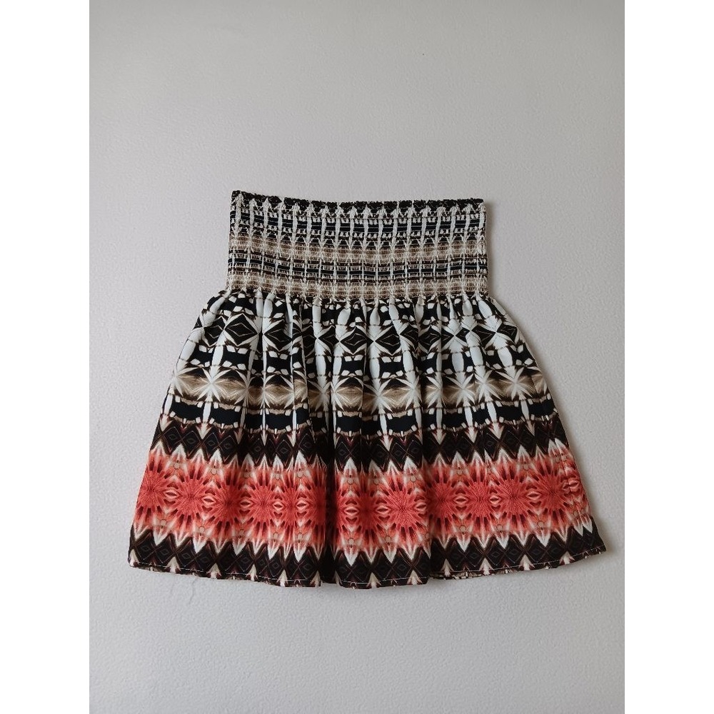 White House Black Market XS Smocked Mini Skirt Aztec Tribal Kaleidoscope Print